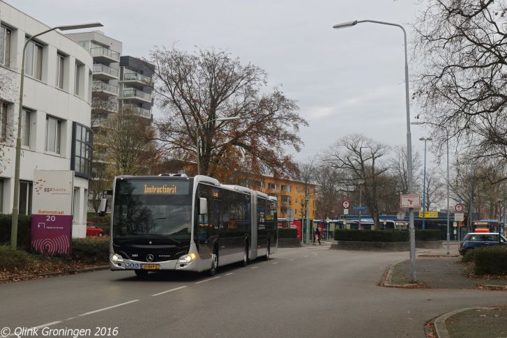 3451-qbuzz-2016-11-23-emmenstationsplein-bordermaker